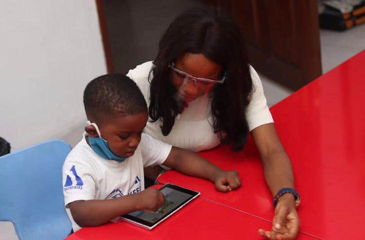 Read more about the article 4 simple steps to teaching kids age 4 to code